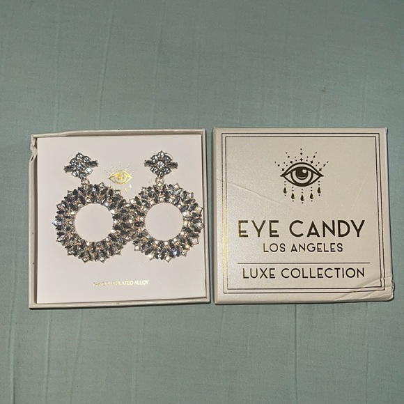 Eye Candy LA Studded Hoop Earrings w/ 14K Gold Plated Alloy - Picture 3 of 3